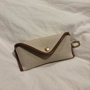 NWOT Cream Faux Leather Trimmed Sunglasses Case